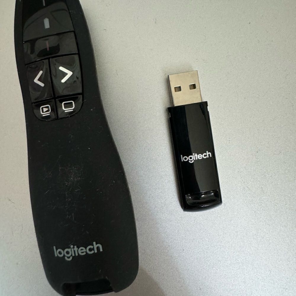 Logitech Black Wireless Presentation Remote‎ - Picture 5 of 6